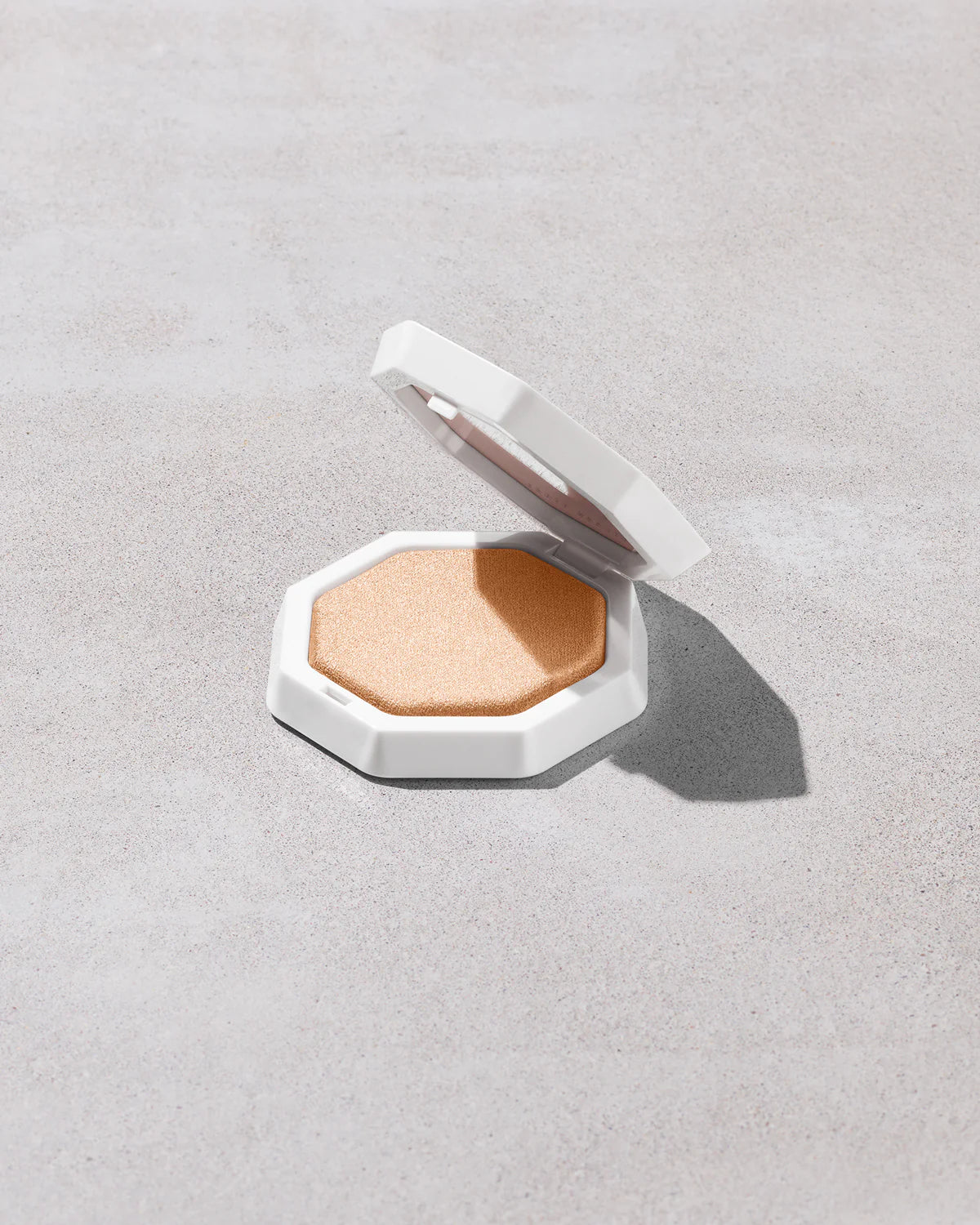 Fenty Beauty Illuminante diffusore di luce Demi'glow 01 Pretty Purlz